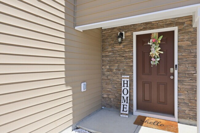 Building Photo - 1160 Fowler Dr