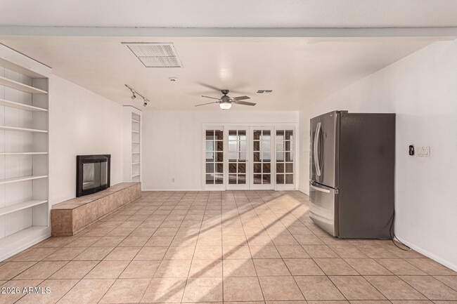 Building Photo - 2109 S Stanley Pl