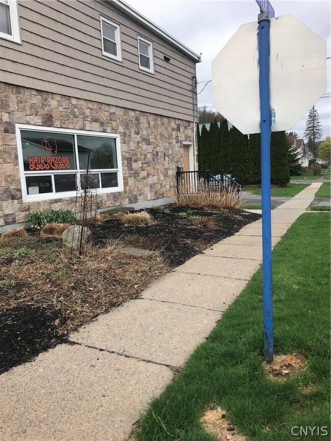 Building Photo - 44 Westmoreland St