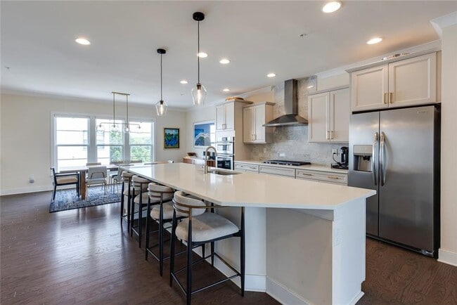 Building Photo - 842 Stonehill Ln