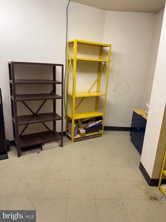 Building Photo - 1101 S Arlington Ridge Rd