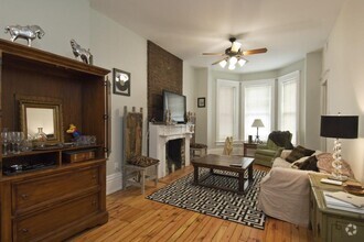 Building Photo - 3 bedroom in Chicago IL 60614