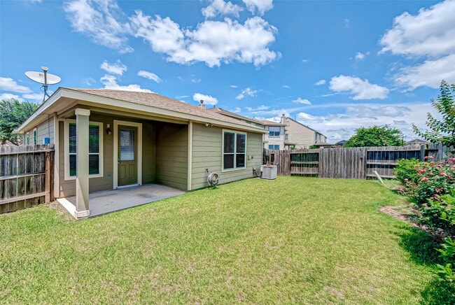 Building Photo - 26123 Parkman Grove Dr