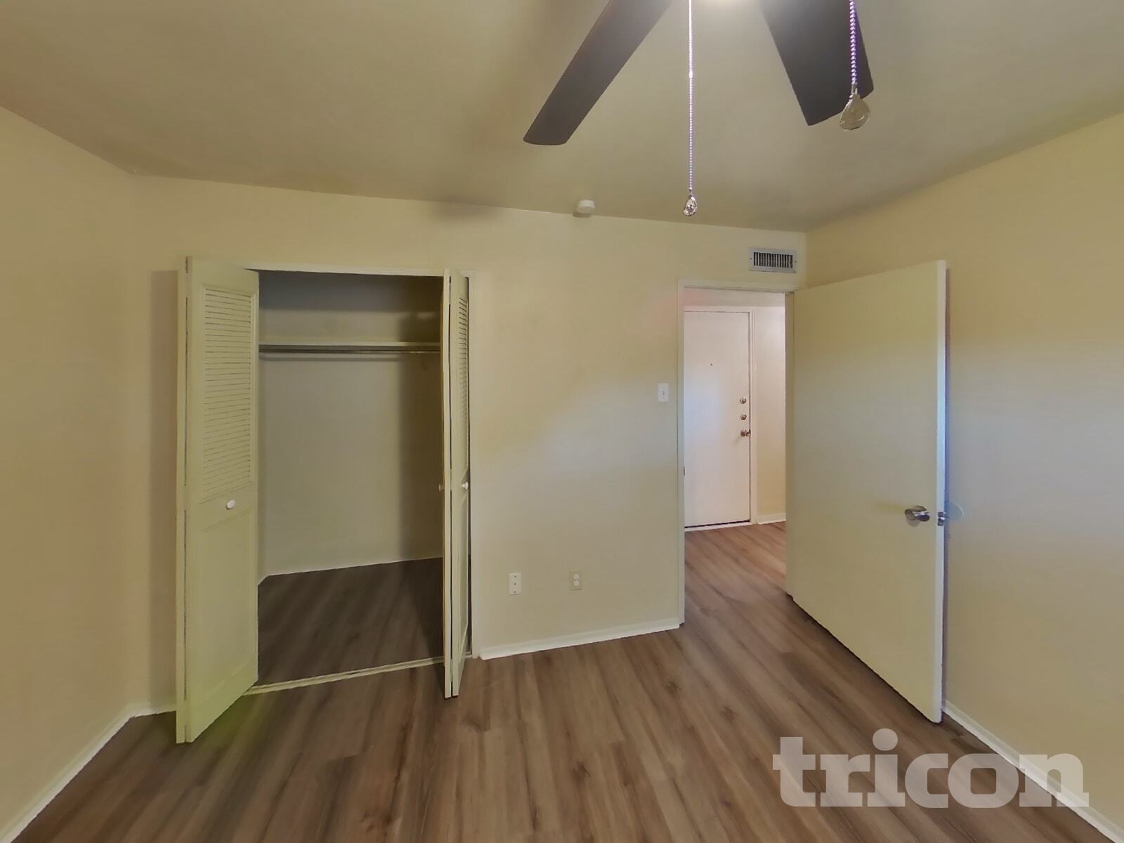 Building Photo - 345 Ivy Way