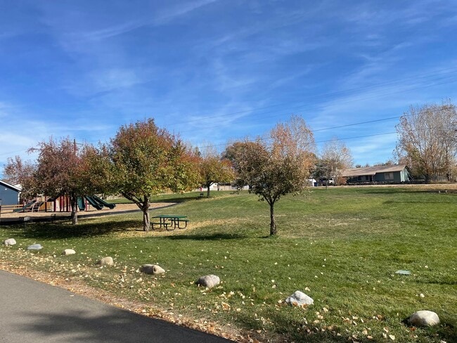 Building Photo - Three Bedroom Bayfield House with Large Fe...