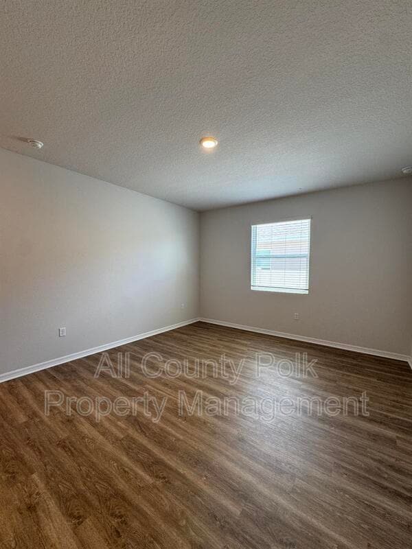 Building Photo - 851 Folklore Ln