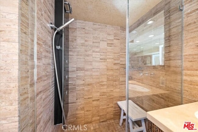 Building Photo - 712 Highland Ave