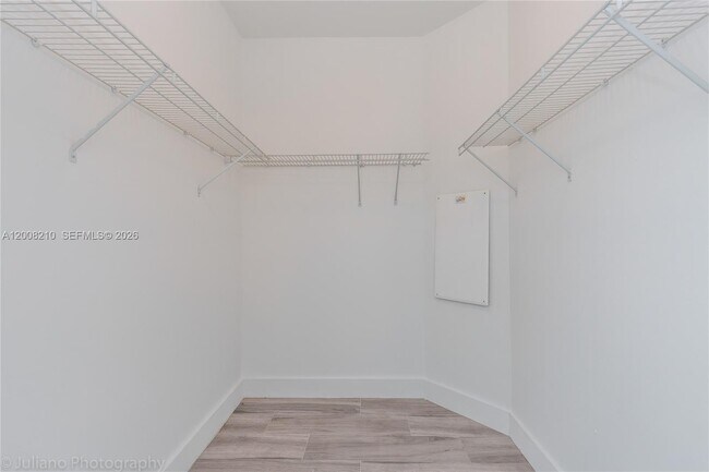 Building Photo - 7900 Harbor Island Dr