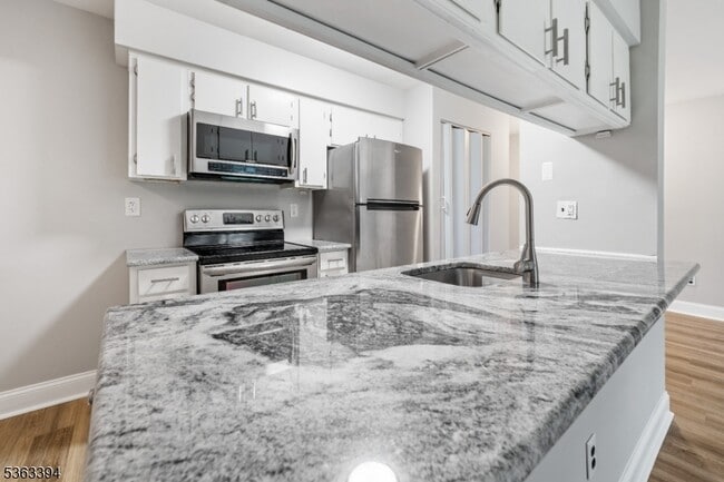 Building Photo - 111 Aimwick Ct