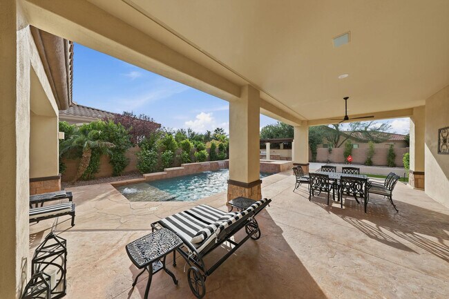 Building Photo - 6570 S Bogle Ave