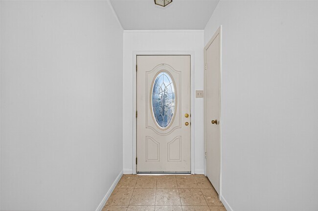 Building Photo - 3403 Hillstone Dr