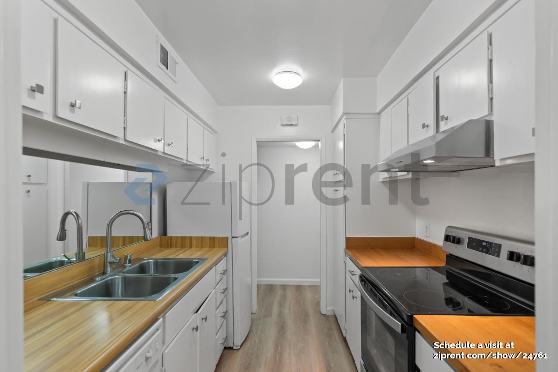 Building Photo - 675 Sharon Park Dr
