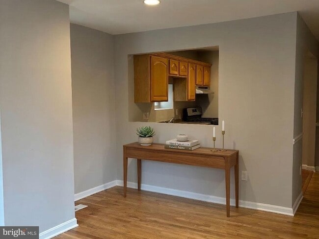 Building Photo - 5126 Call Pl SE