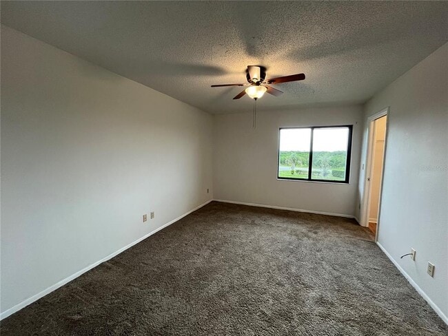 Building Photo - 5 Buck Cir