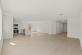 Building Photo - 3094 Mallorca Dr