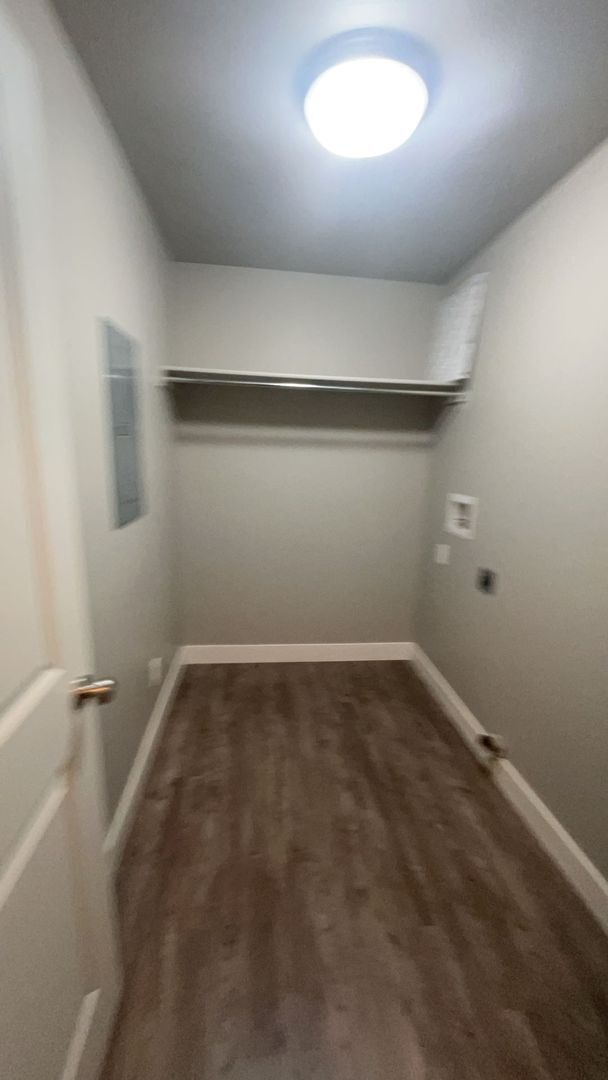 Building Photo - Spacious Townhome with 1 car garage w/ Mountain Views