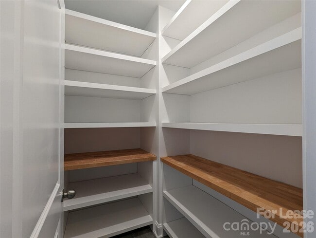 Building Photo - 1530 Cambria Ct