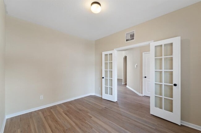 Building Photo - 29022 Crystal Rose Ln