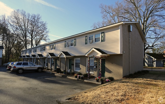 Building Photo - Key Street Townhomes