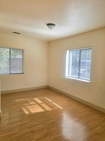 Building Photo - 2722 Unaweep Ave