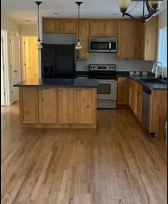 Building Photo - 310 S 41st St