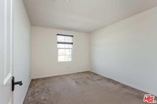 Building Photo - 494 Santa Maria St