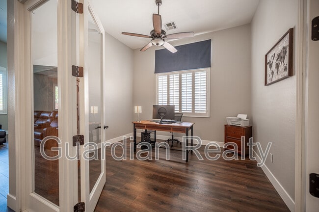 Building Photo - 11112 Pine Greens Ct