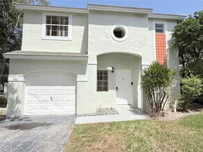 Building Photo - 9832 NW 9th Ct