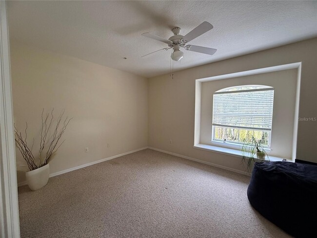 Building Photo - 3625 Square W Ln