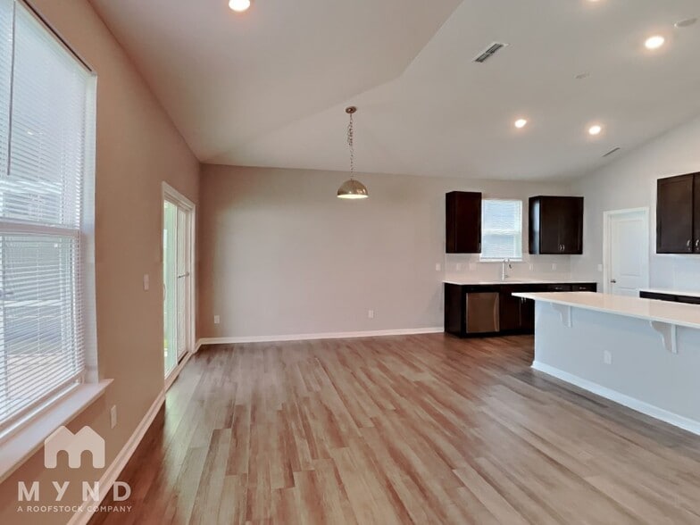Building Photo - 3372 Belterra Pt Dr
