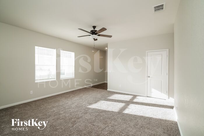 Building Photo - 13506 Sunrise Mdw