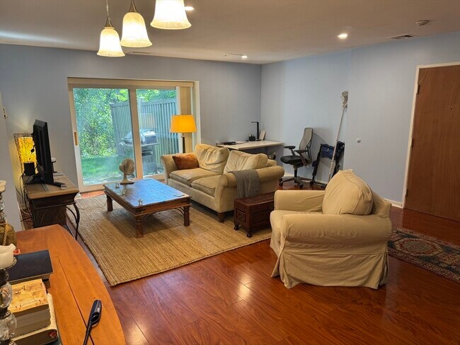 Building Photo - 46 Ober Rd