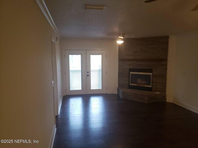Building Photo - 5615 San Juan Ave