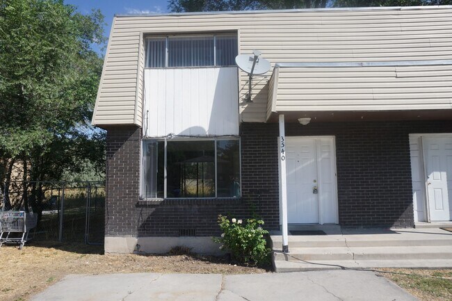 Primary Photo - 3538-3540 W. West Lake Rd