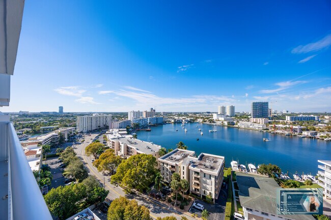 Building Photo - 137 Golden Isles Dr