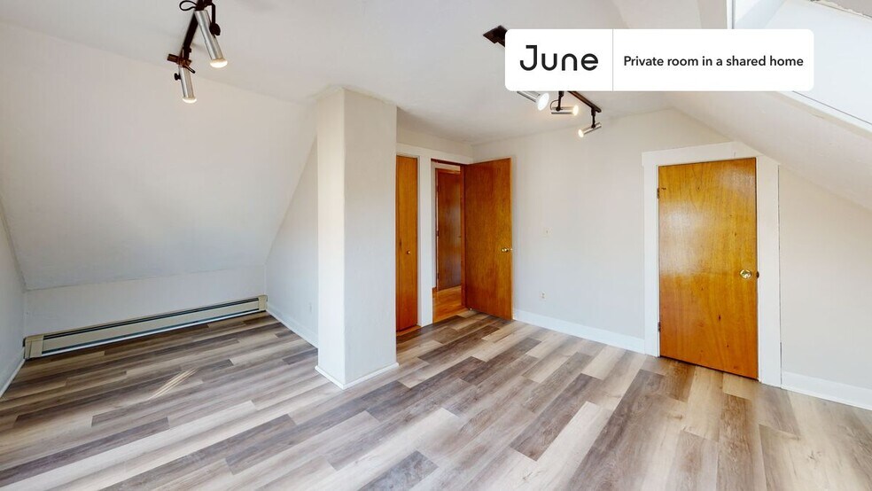 Building Photo - Room in Shared 2 bed/1 bath home in Somerville