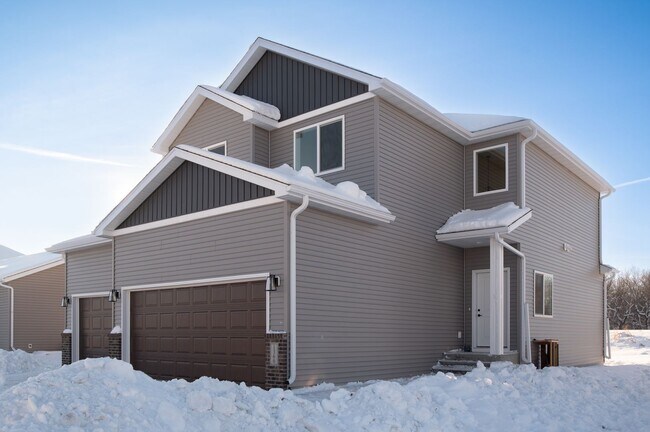 Building Photo - 1360 Goldenwood Dr