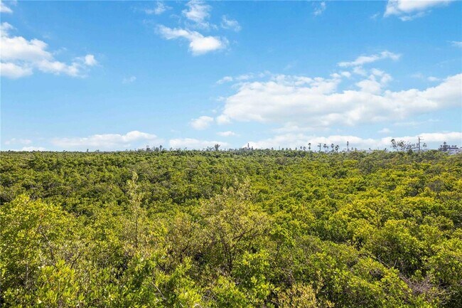 Building Photo - 3607 E Bay Dr