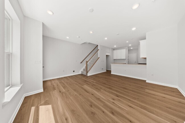 Building Photo - 500 Willow St