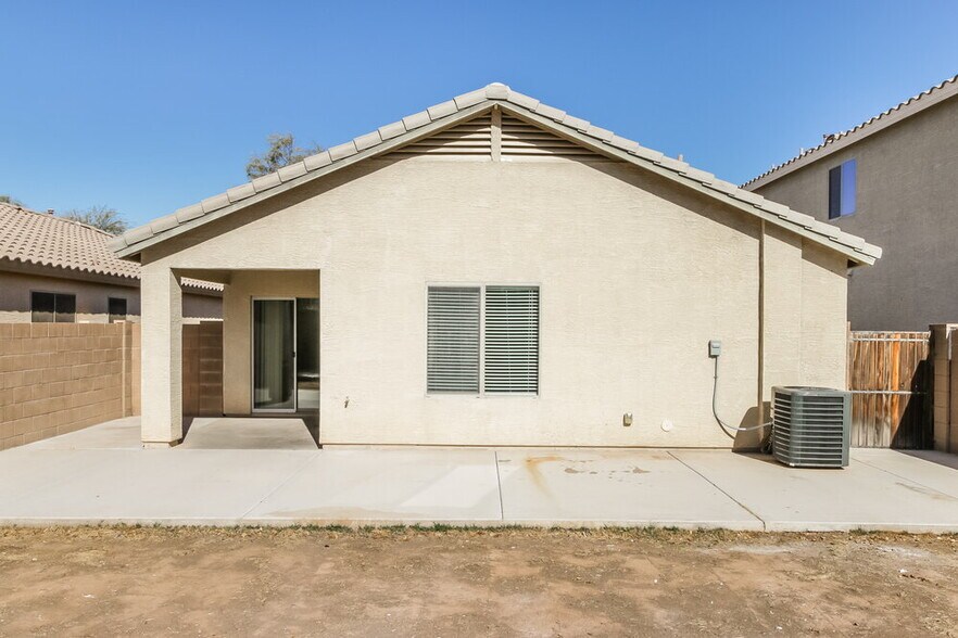 Building Photo - 4059 E Aragonite Ln