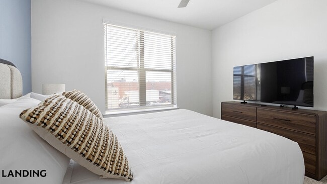 Building Photo - 108 N US Hwy 377