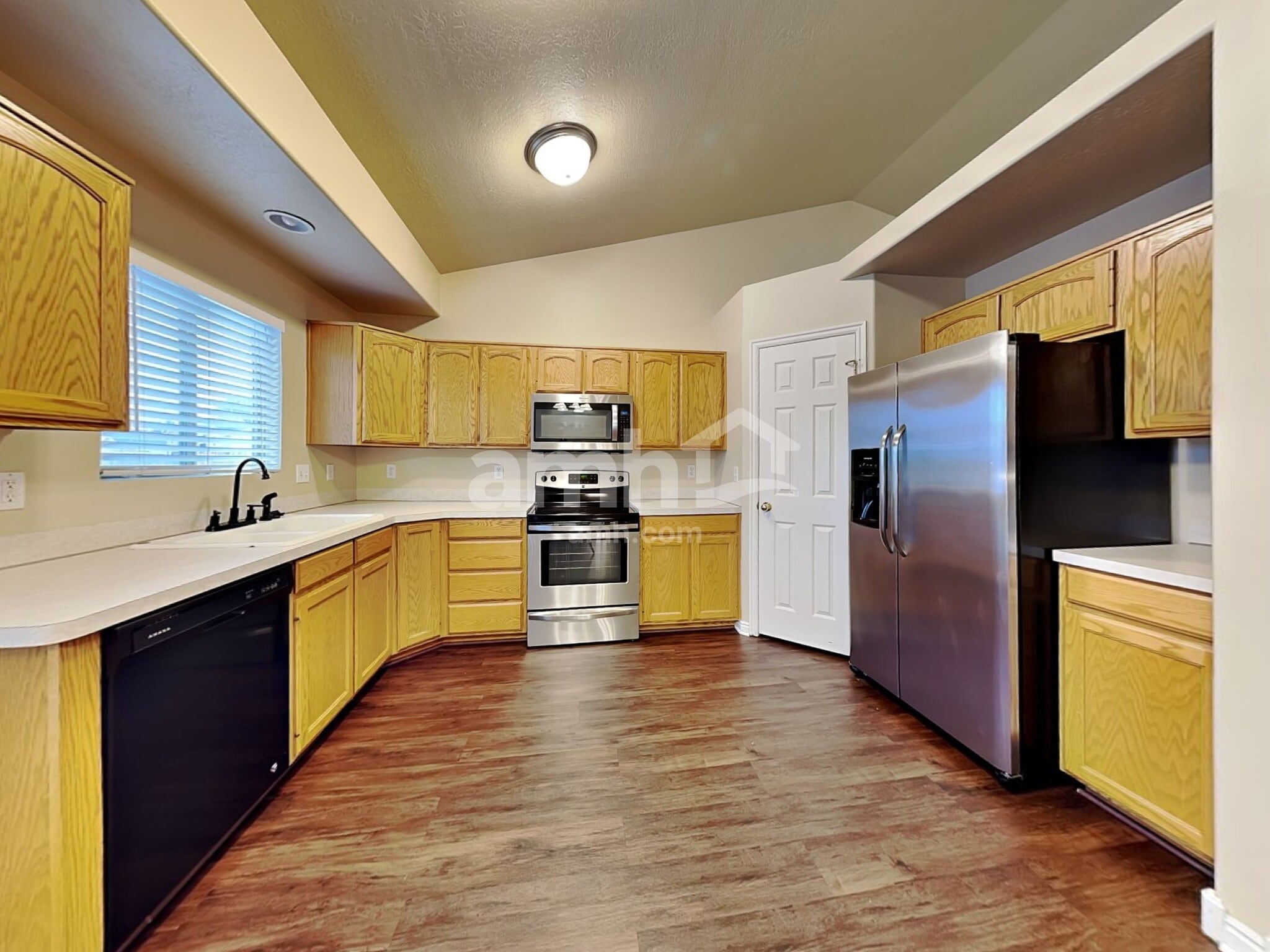 Building Photo - 1365 W 1700 S