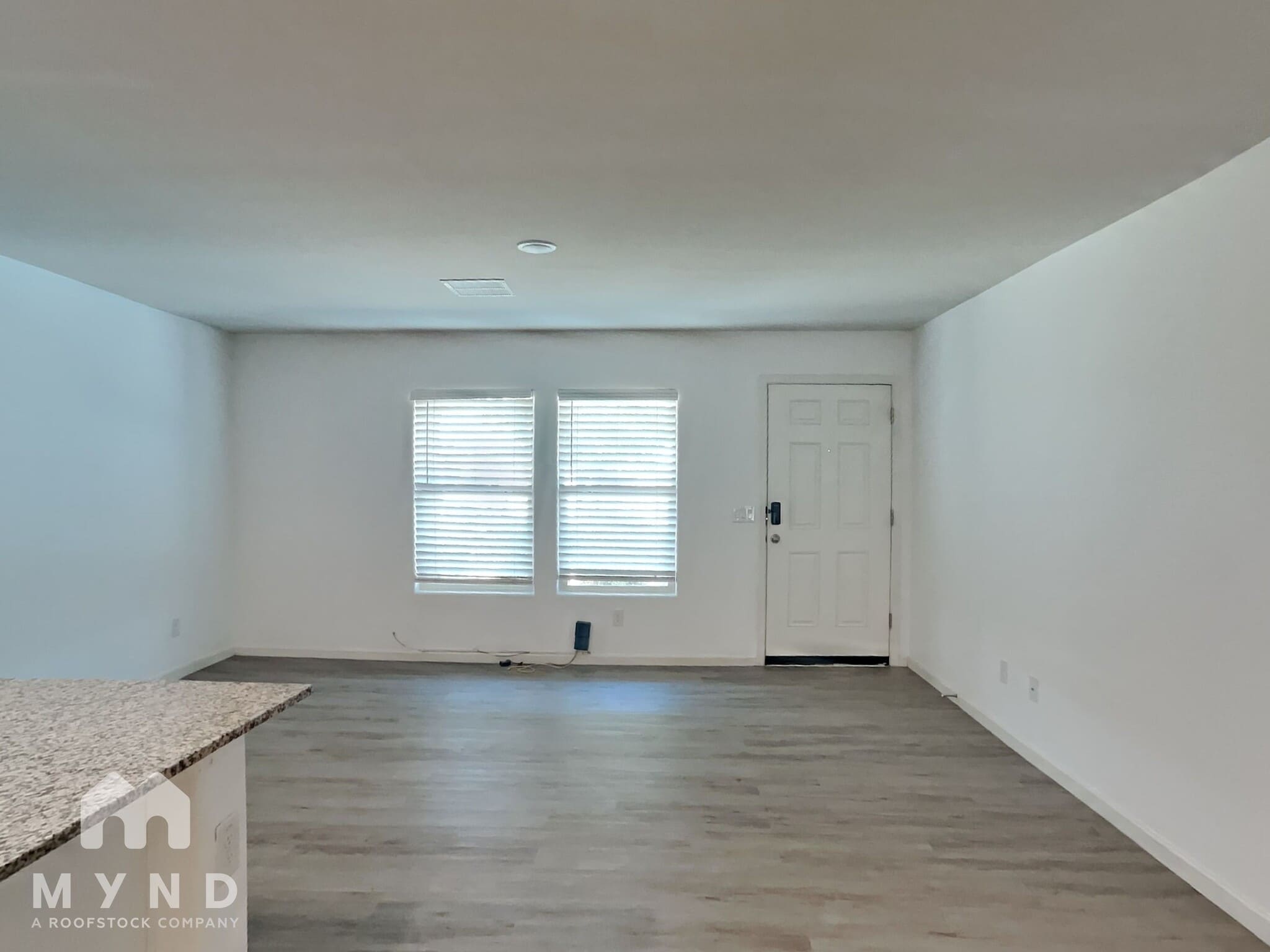 Building Photo - 246 S Picacho Heights Rd
