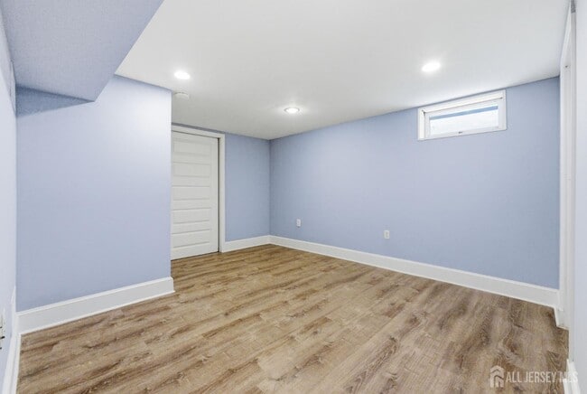 Building Photo - 43 Freeman St