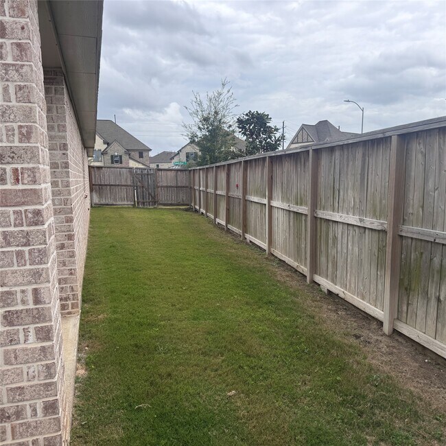 Building Photo - 26111 Polaris Rise Ln