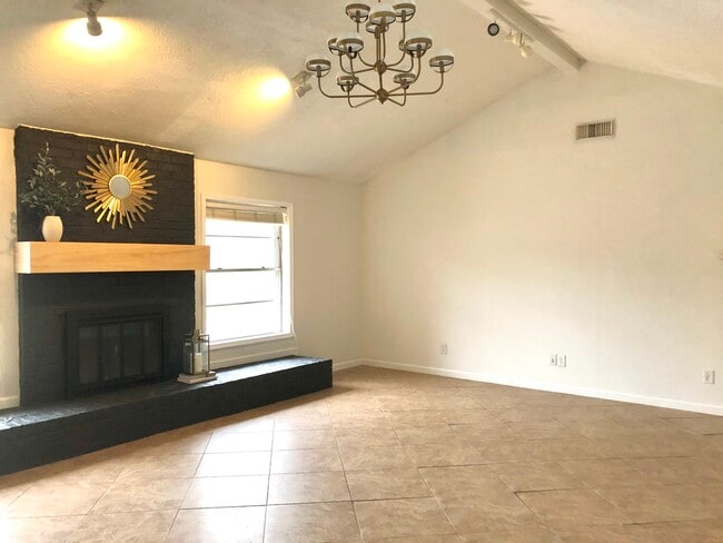 Building Photo - 11511 Kirkvalley Dr