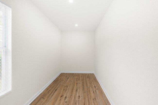 Building Photo - 1309 Bragg St