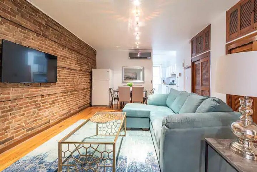 Building Photo - 451 9th Ave