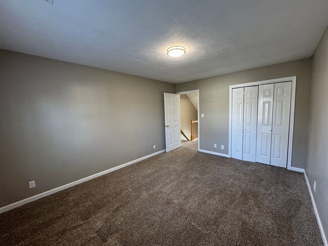 Building Photo - Beautiful Single Family Home