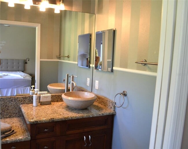 Building Photo - 11158 Kapok Grand Cir